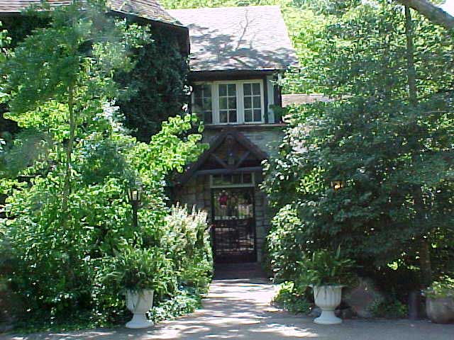 004Shadowbrook.jpg (73318 bytes)